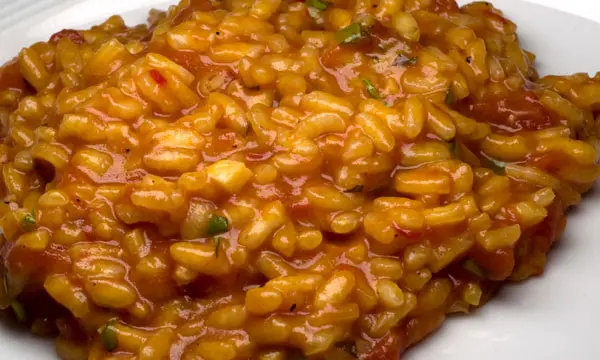 Tomaten-Sardellen-Risotto