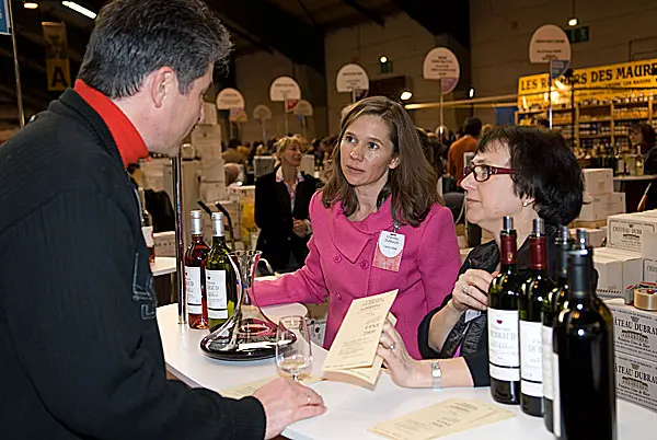 Besuch am Stand von Château Dubraud