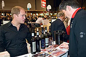 Besuch am Stand von Château Etang des Colombes