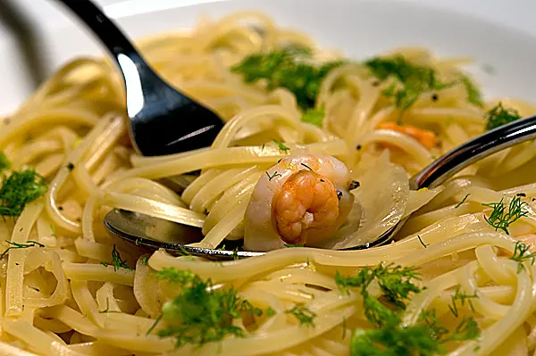 Linguine mit Fenchel-Orangen-Sauce