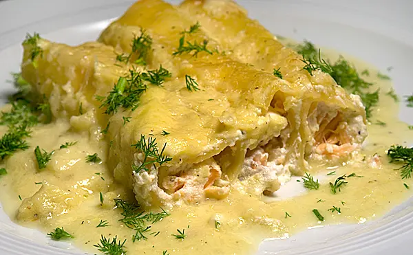 Cannelloni mit Lachsfüllung und Fenchelsauce