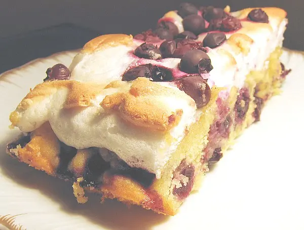 Blaubeer-Baiser-Kuchen