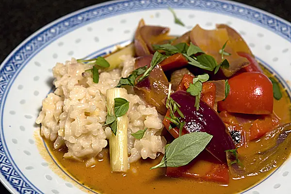 Asiatisches Lammragout mit Thai-Risotto