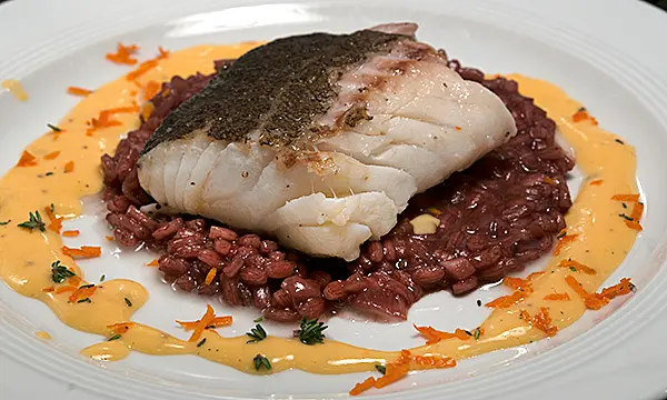 Skrei mit Orangen-Sabayon und Portweinrisotto