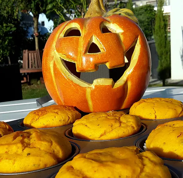 Süße Kürbis-Rosmarin-Muffins